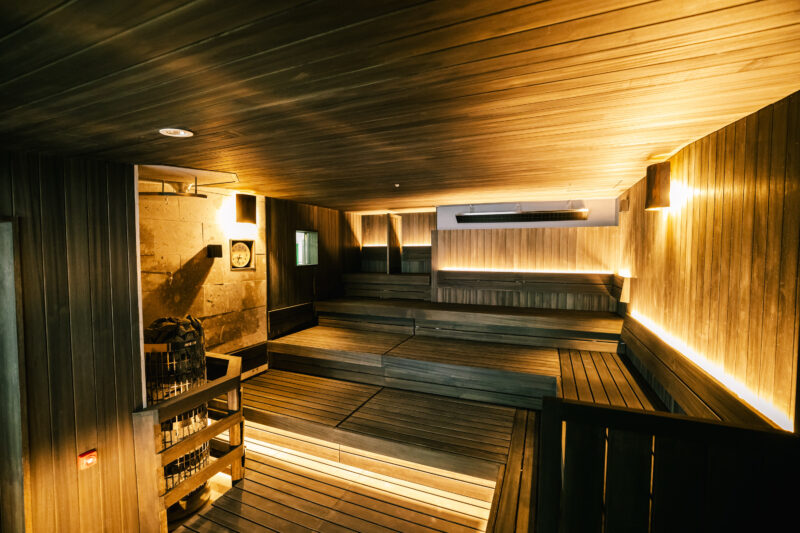 メインターゲットの中高年男性を意識した改装【グリーンランド中洲店】