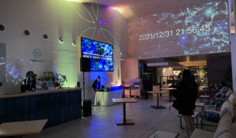 デニムブルーをテーマに空間演出 カウントダウンパーティー【UNO HOTEL】