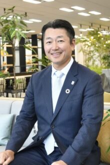 「自律型感動人間」の育成が現場に浸透【スーパーホテル代表取締役社長 山本健策氏】