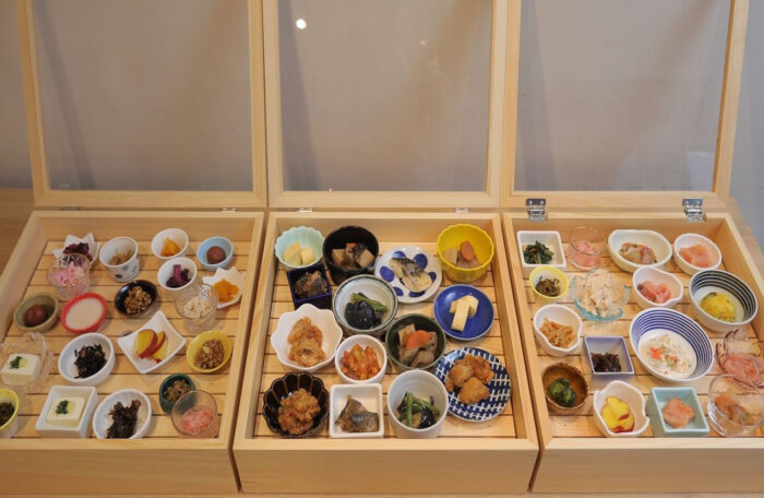 レストラン来客数79％増に 選べる御膳ランチ・おばんざい＆サラダブッフェ【千草ホテル】